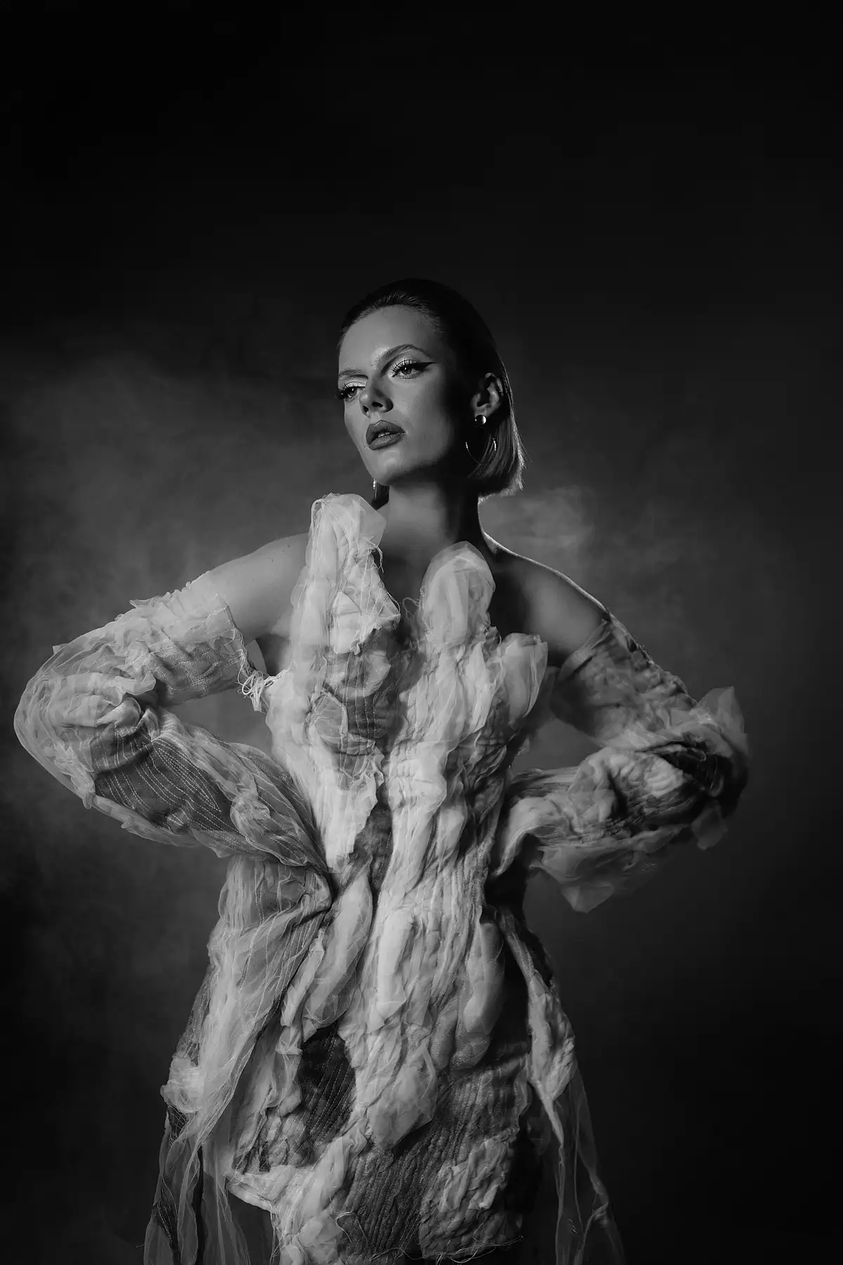 FASHION AND INFLUENCER CULTURE: THE POWER AND PITFALLS OF ONLINE FASHION INFLUENCERS